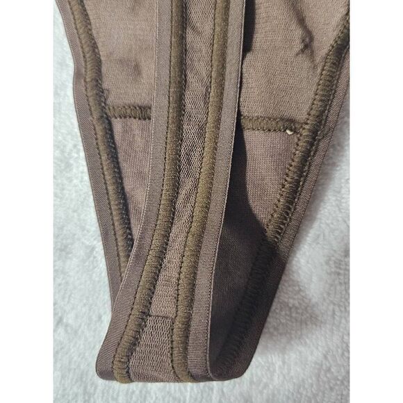 Skims string  panty Nwt - Picture 8 of 8